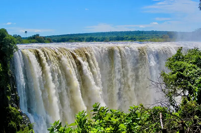 Victoria Falls 2 – header slide